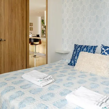 Apartamento Paraíso Costero De Lujo Con Vista Directa Al Mar